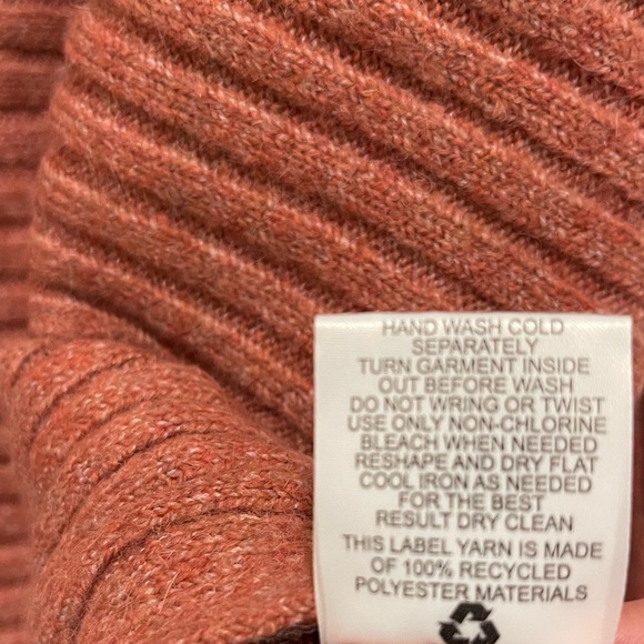 NWT Medium Pink Rose Brand Sweater. Color Soft Bronze - Picture 7 of 7